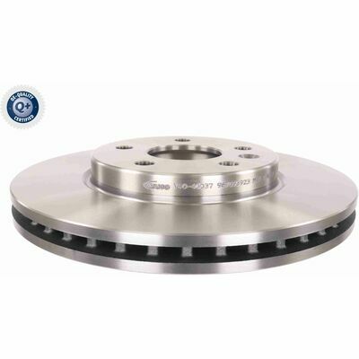 Q+, calidad de primer equipo