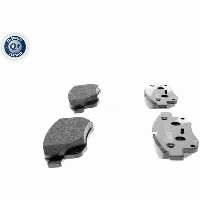 Q+,  Première Monte