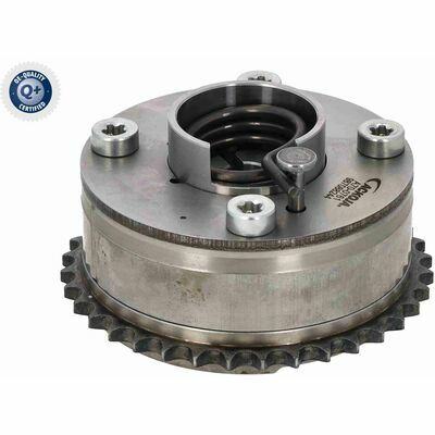 Q+,  Première Monte