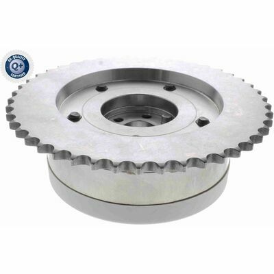 Q+,  Première Monte