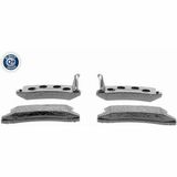 Q+,  Première Monte