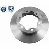 Q+,  Première Monte