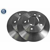 Q+,  Première Monte