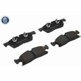 Q+,  Première Monte