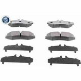 Q+,  Première Monte