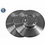 Q+,  Première Monte